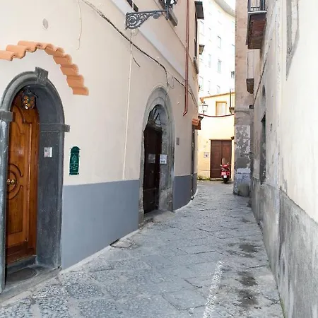 Vicolo 8 Sorrento