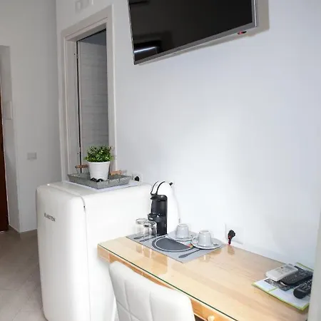 Vicolo 8 לינה וארוחת בוקר סורנטו