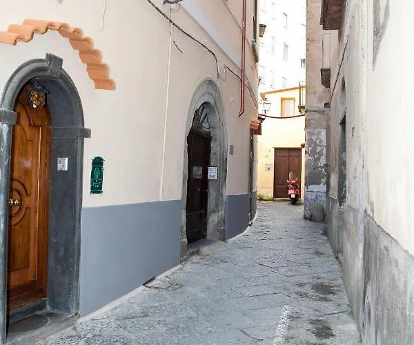 Vicolo 8 Сорренто